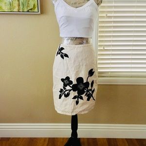 Ann Taylor skirt with Embroidery